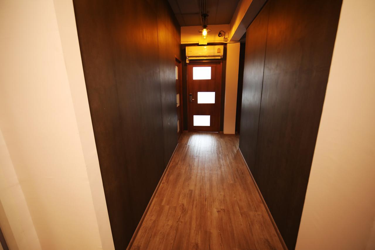 The Campus Hostel Бангкок Экстерьер фото