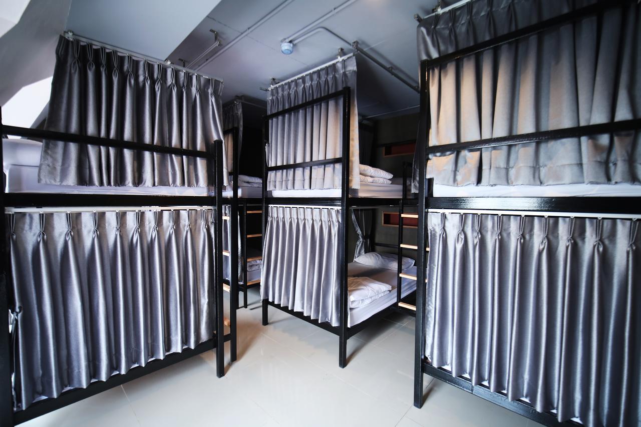 The Campus Hostel Бангкок Экстерьер фото