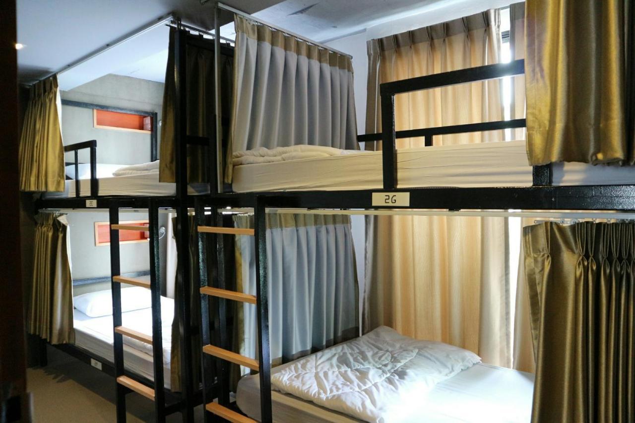 The Campus Hostel Бангкок Экстерьер фото